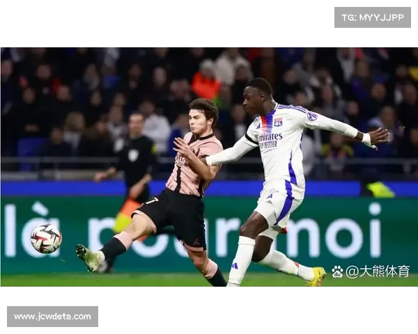 登贝莱挑射破门，巴黎锋线多点开花显统治力