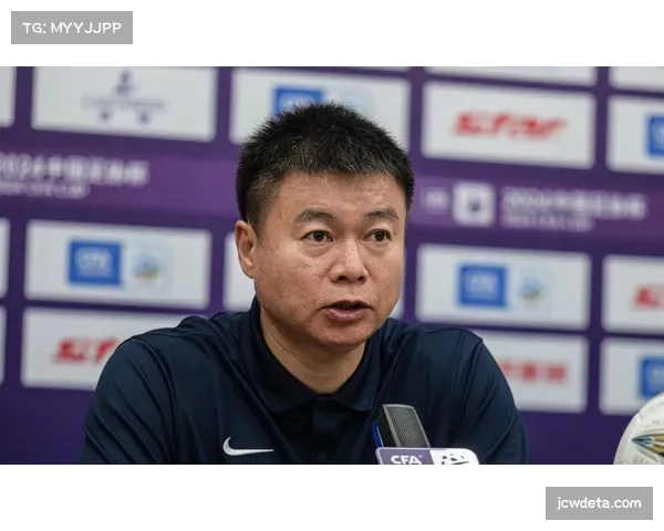 前国脚、现天津津门虎教练于根伟获得职业级教练员证书 前国脚、现天津津门虎教练于根伟获得职业级教练员证书